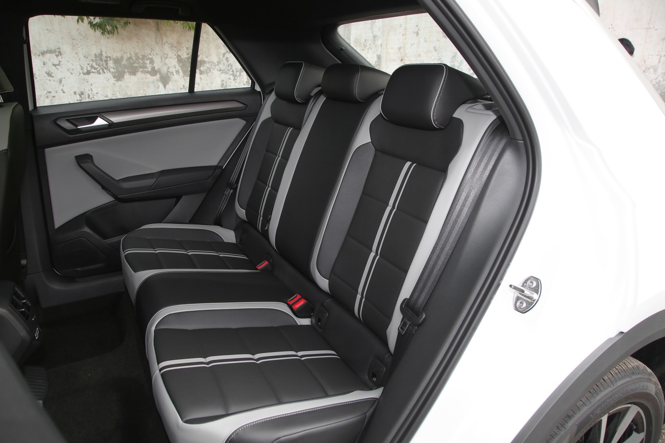 Volkswagen T-Roc rear passenger seats